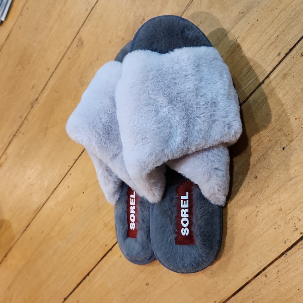 NWOT! Sorel Slippers